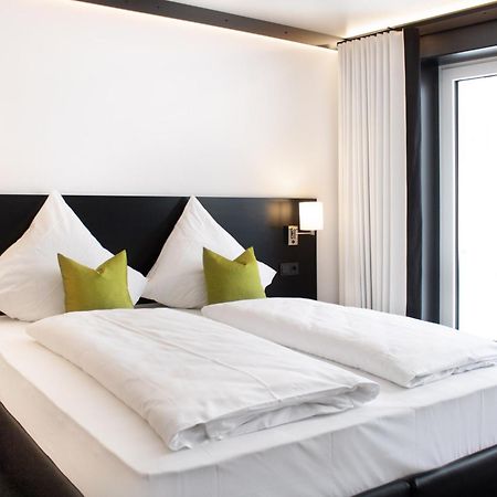 Mwh Hotel By Wmm Hotels Wiesentheid Exteriör bild
