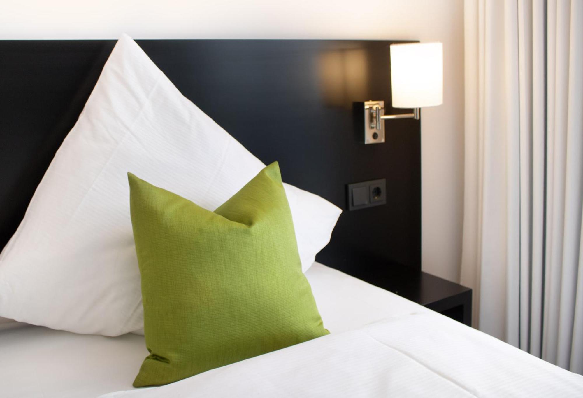 Mwh Hotel By Wmm Hotels Wiesentheid Exteriör bild