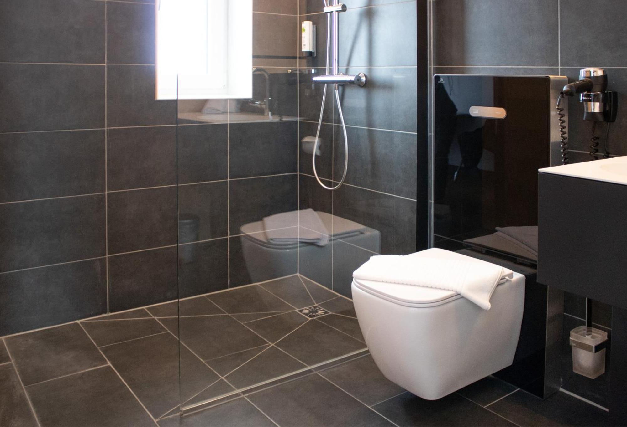 Mwh Hotel By Wmm Hotels Wiesentheid Exteriör bild