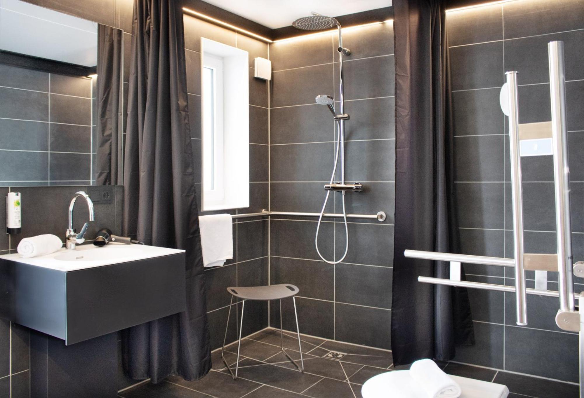 Mwh Hotel By Wmm Hotels Wiesentheid Exteriör bild